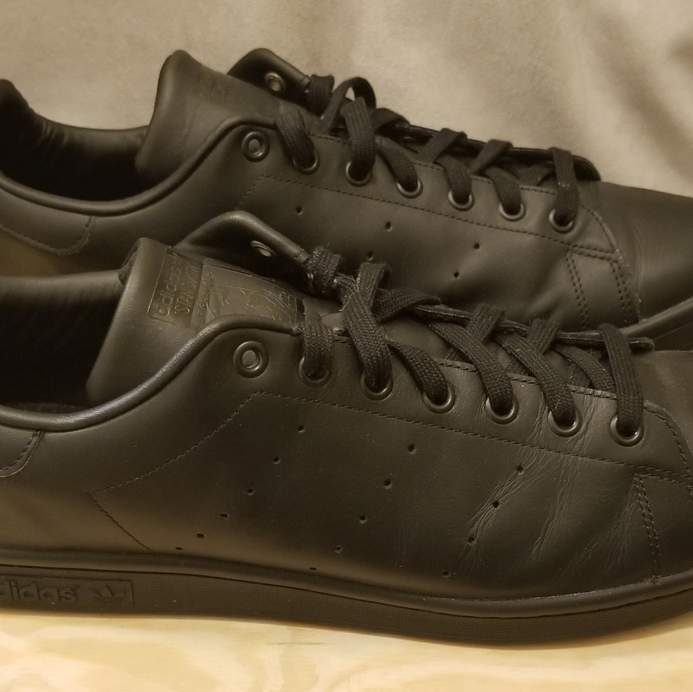 Adidas Stan Smith Triple Black Sneakers